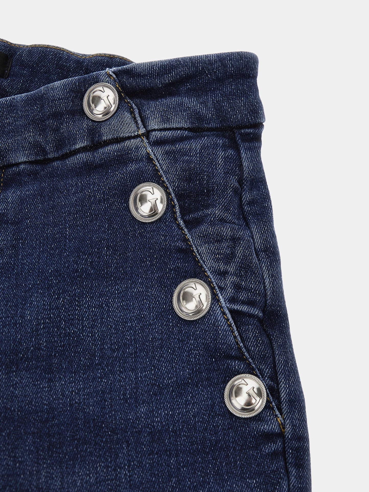 Exposed buttons skinny denim pant