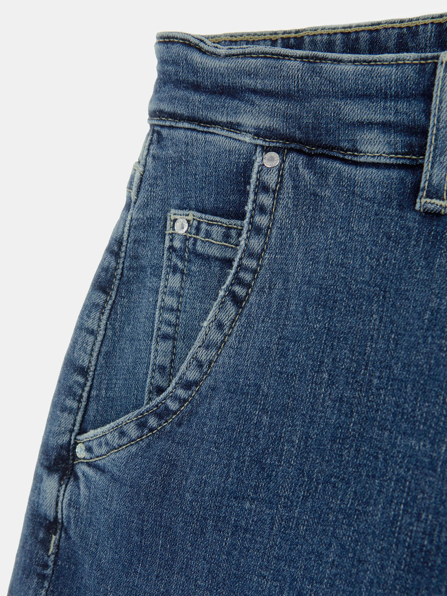 High rise relaxed denim pant