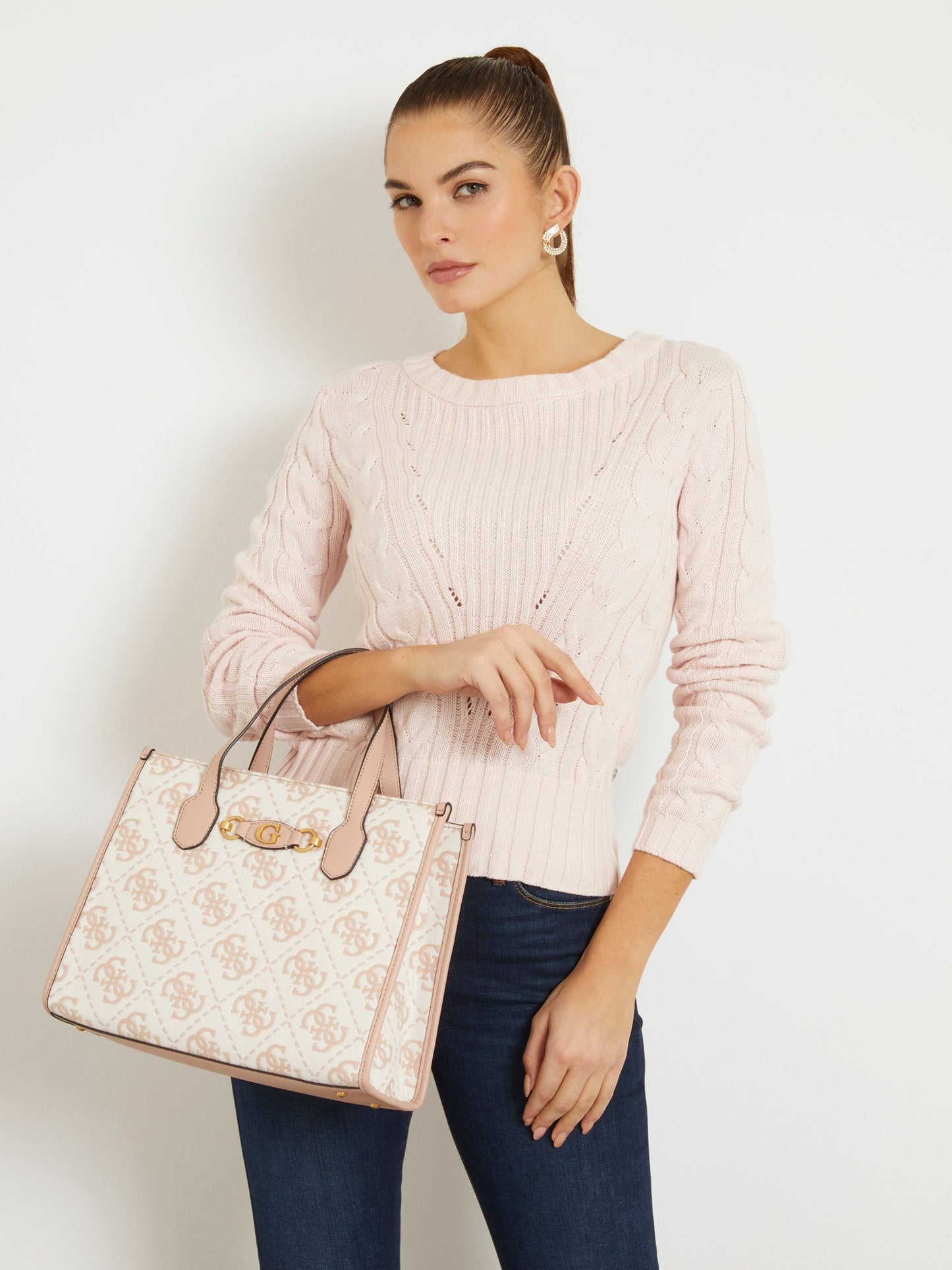Izzy 4G logo handbag