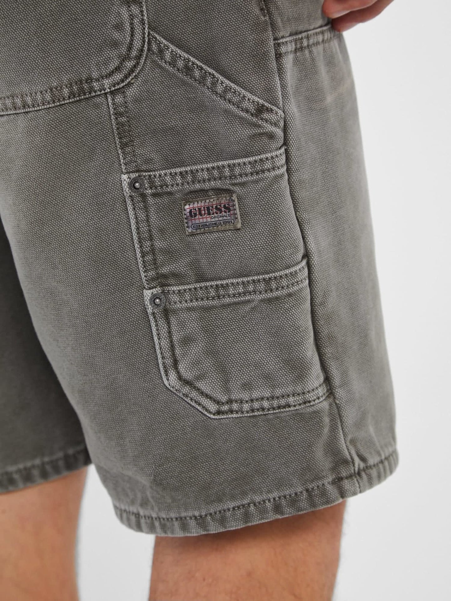 Stained carpenter short