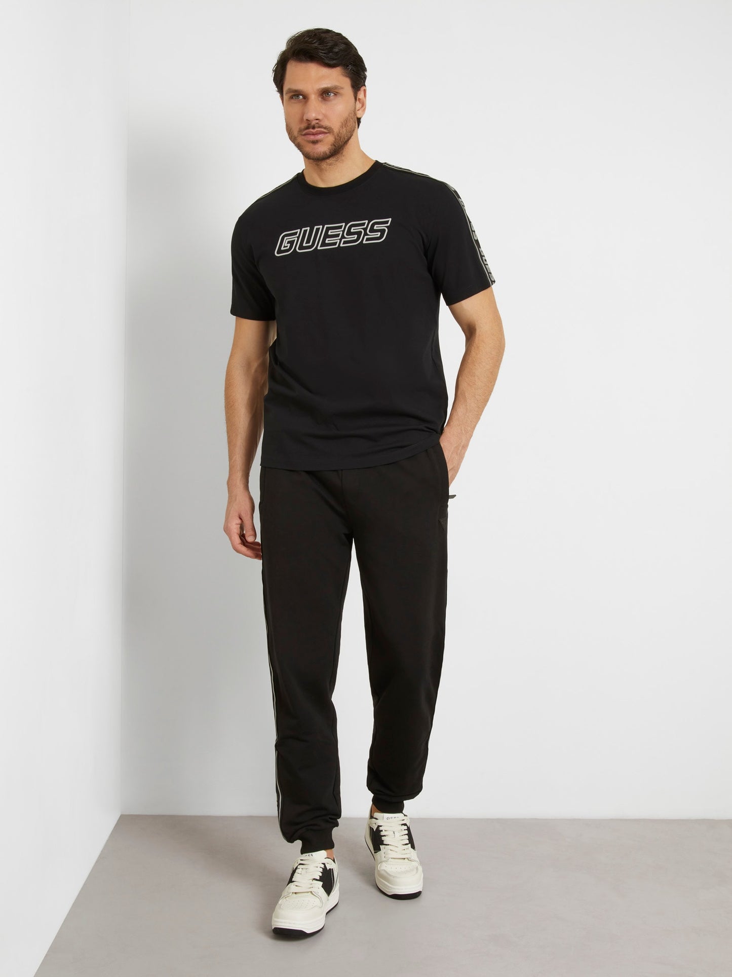 Front logo stretch t-shirt