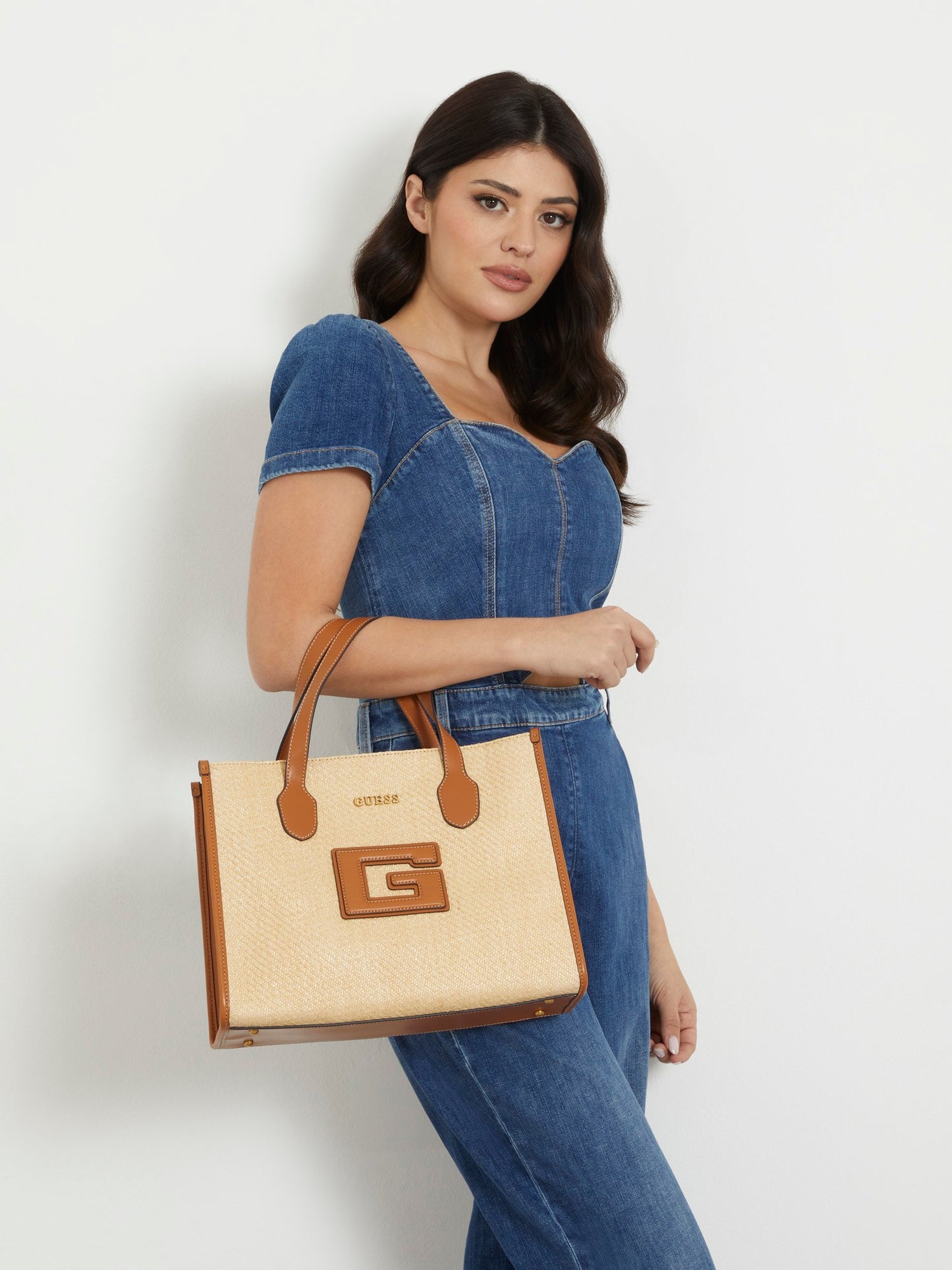 G Status handbag
