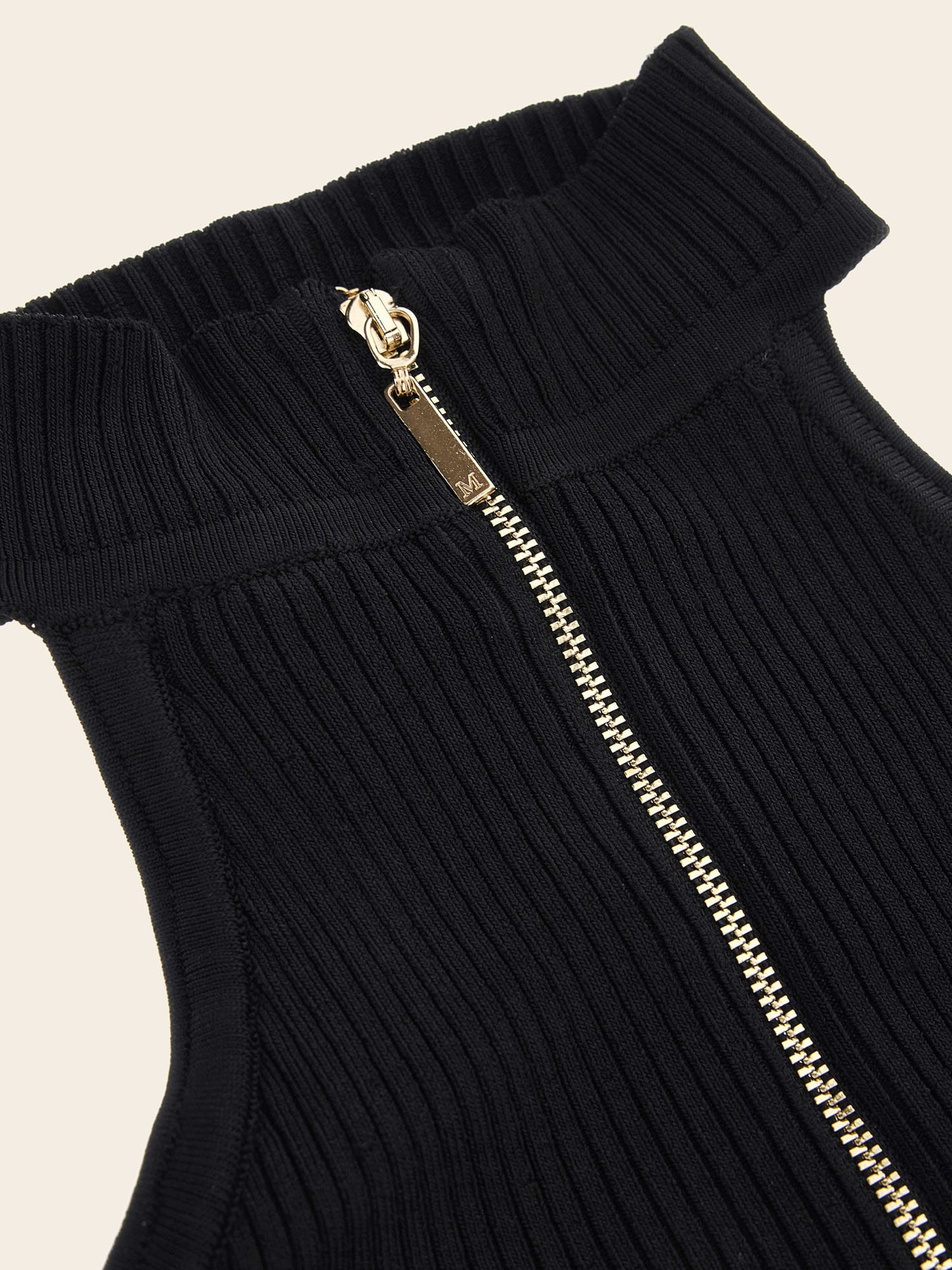 Marciano off shoulder sweater top