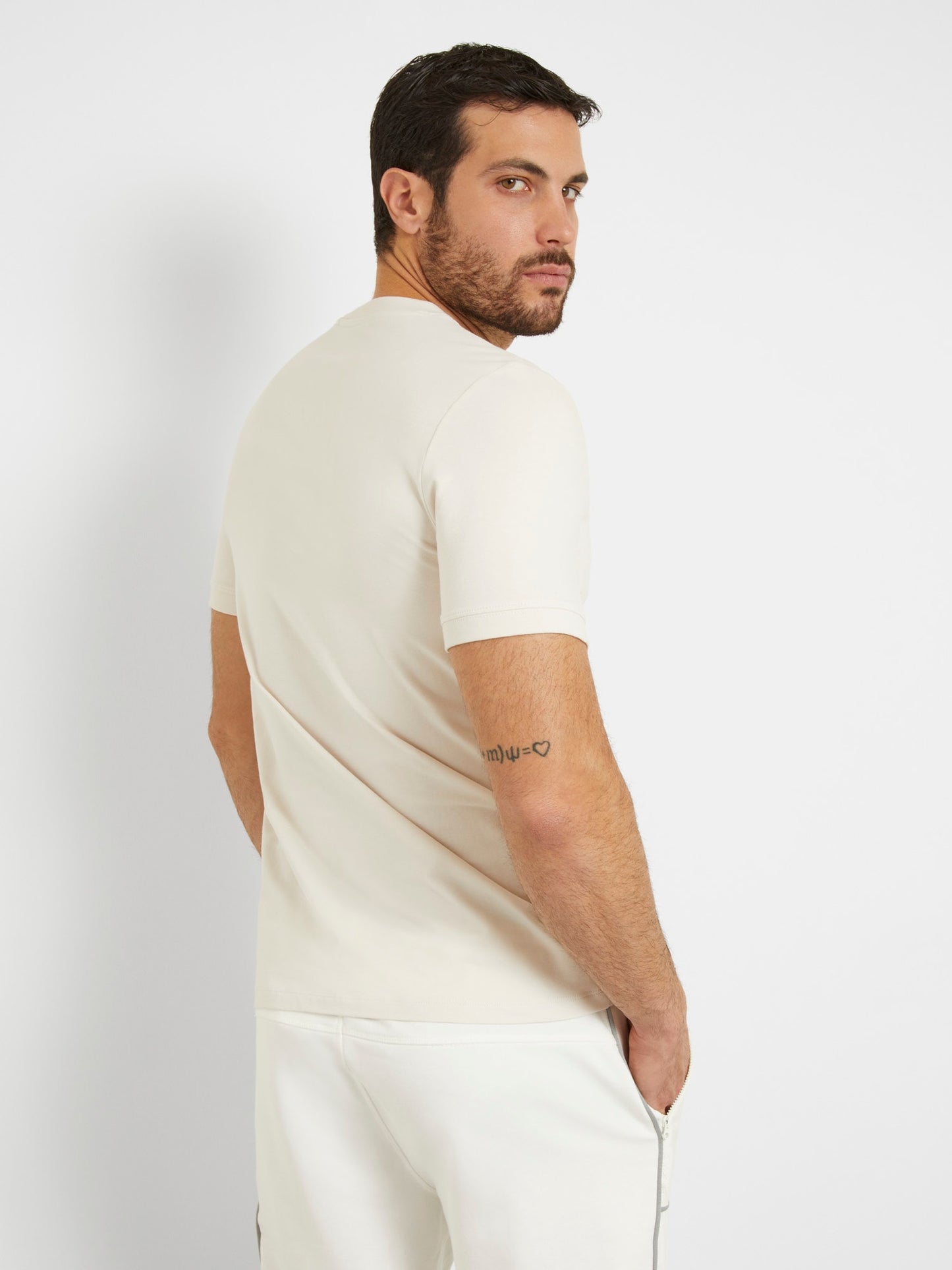 Triangle logo stretch t-shirt