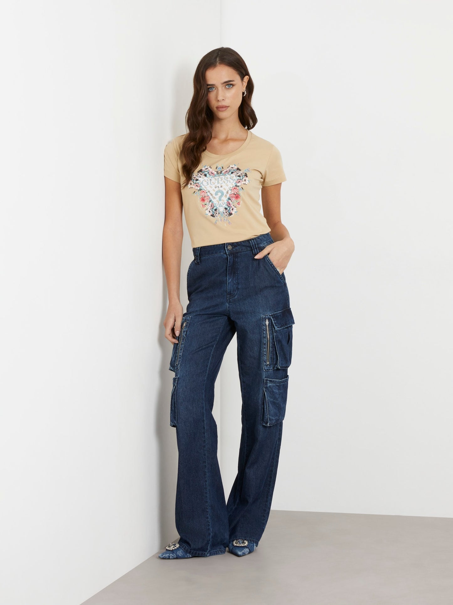 Flower logo t-shirt
