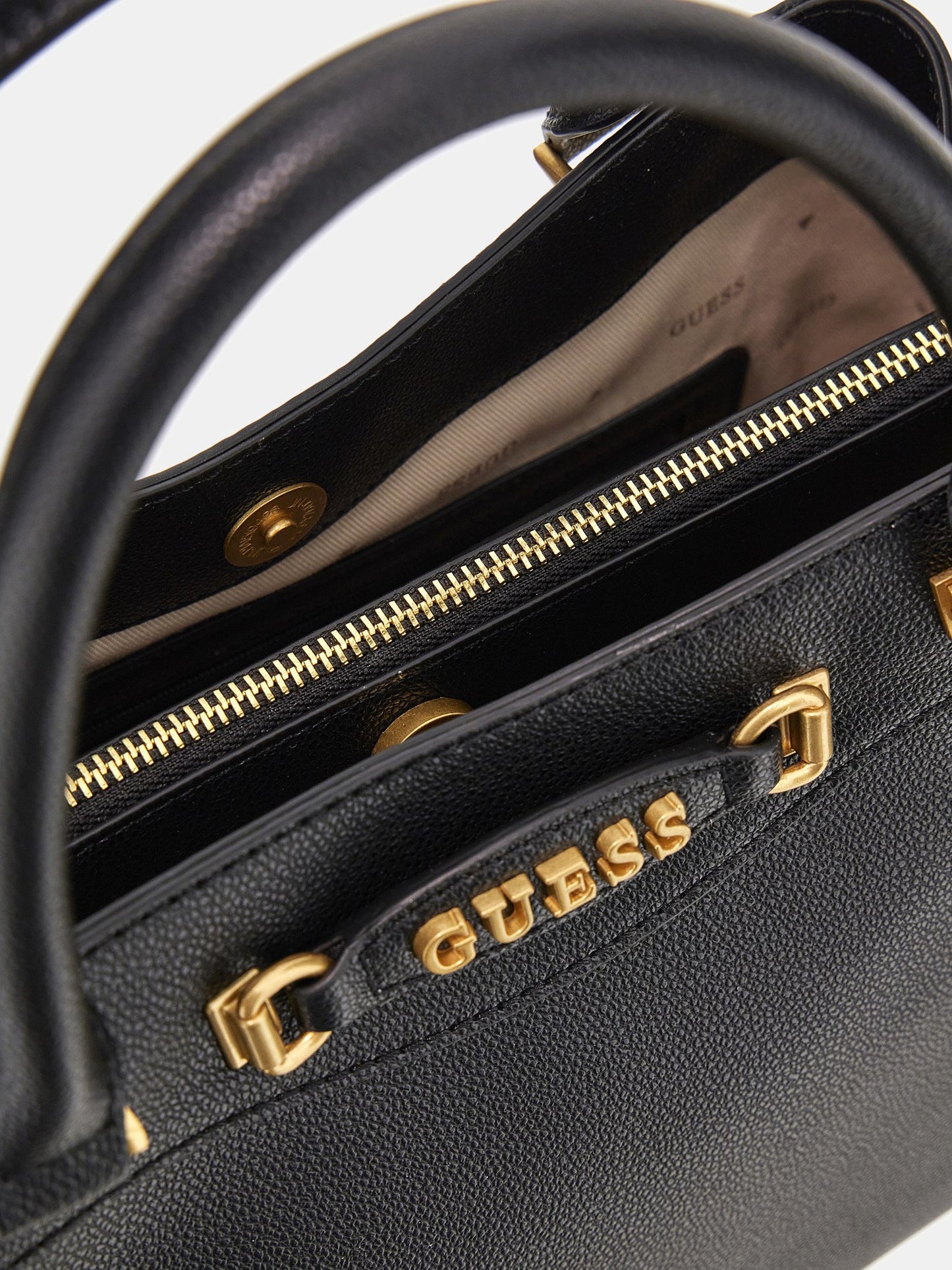Emera logo-charm handbag