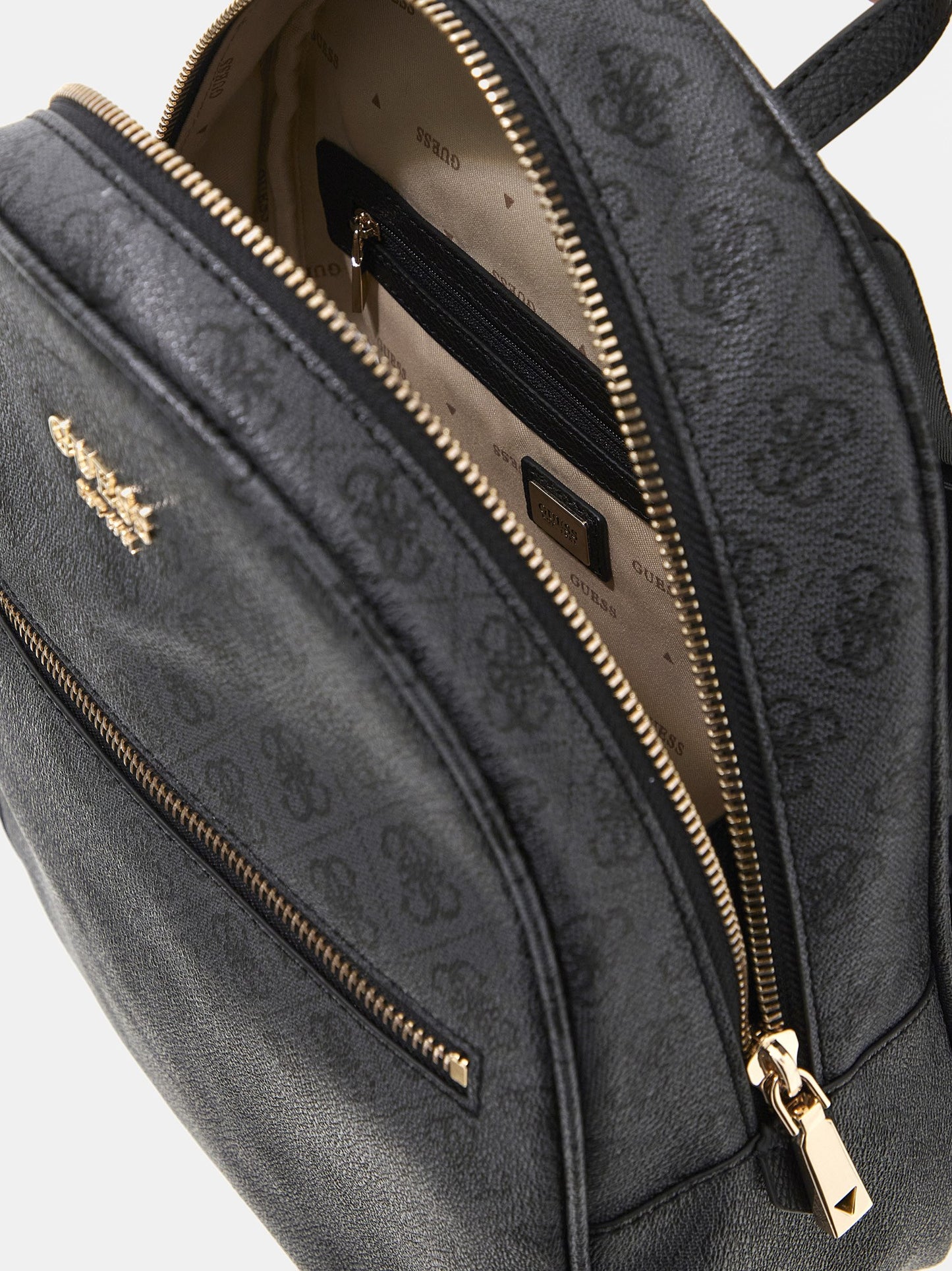 Vikky 4G logo backpack