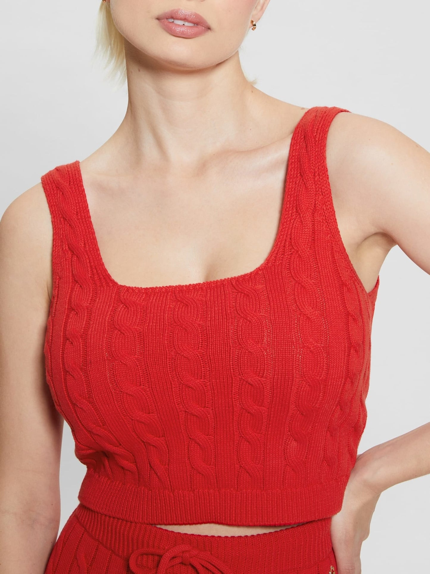 Cable knit sweater top
