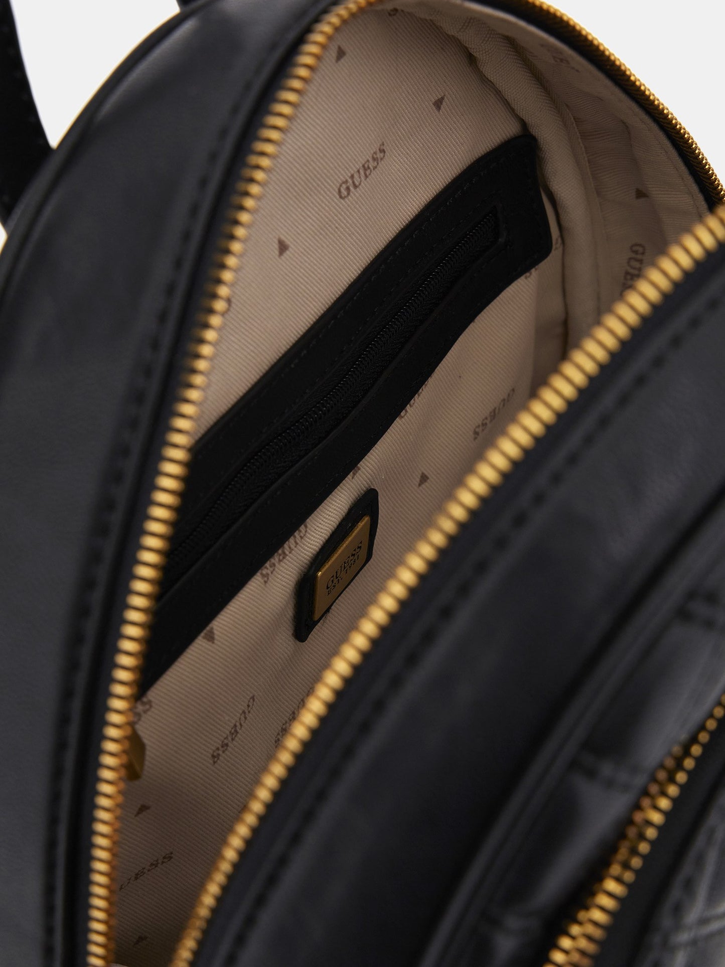 Giully quilted backpack