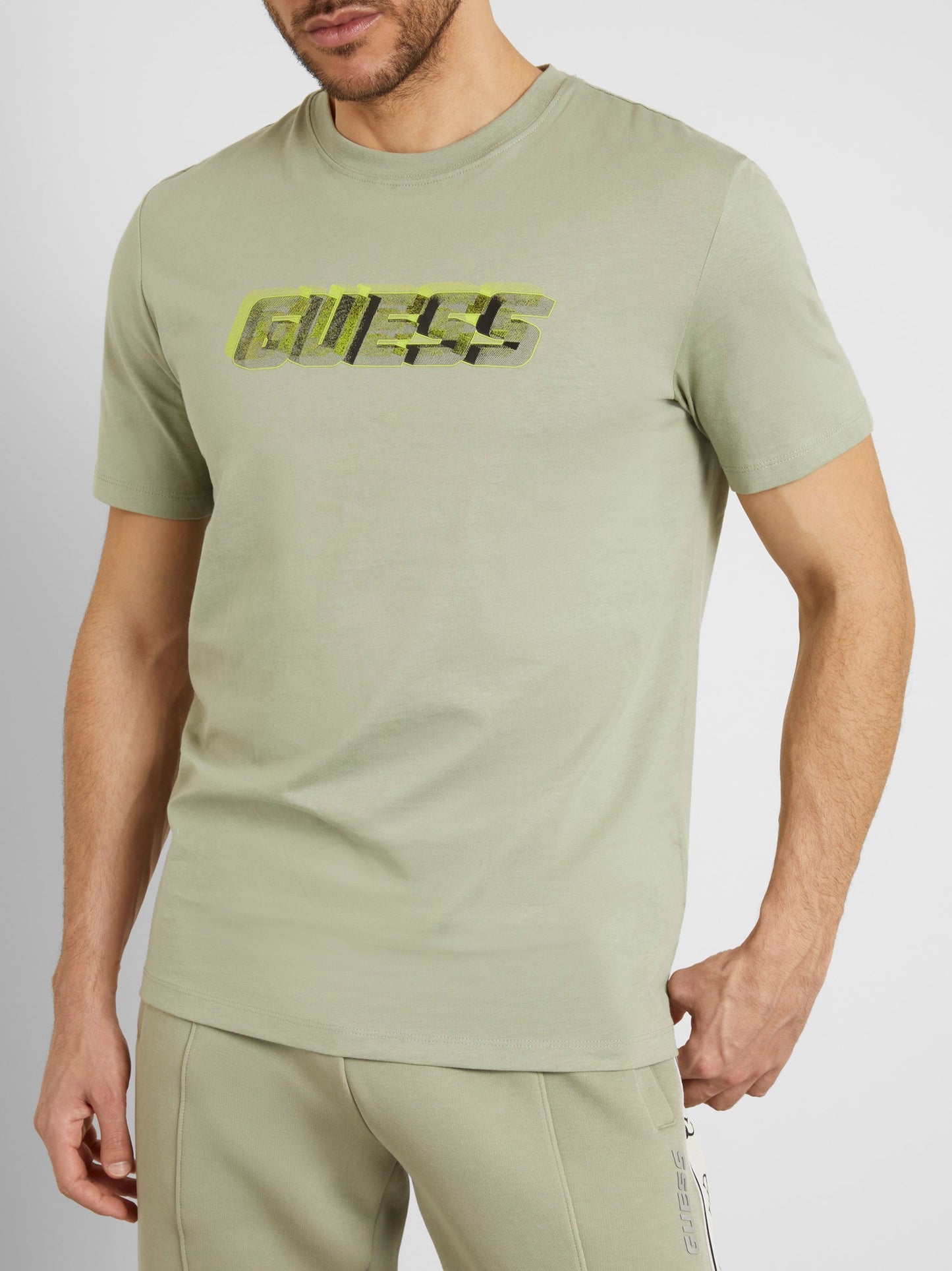 Front logo t-shirt
