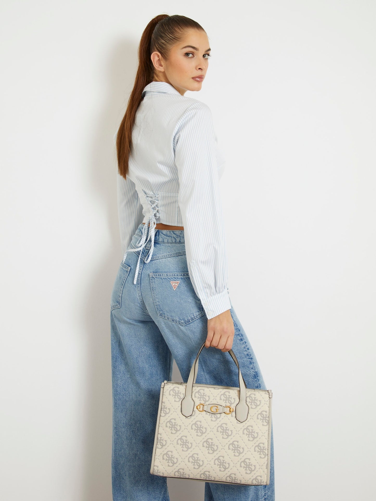 Izzy 4G logo handbag