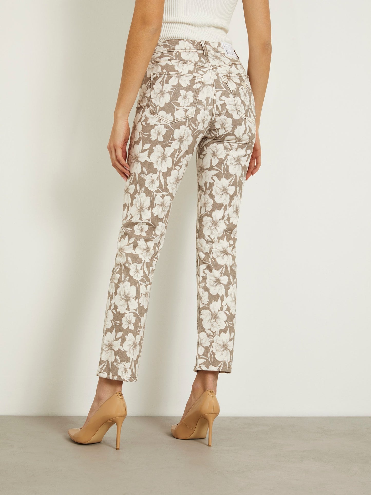 Girly straight denim pant