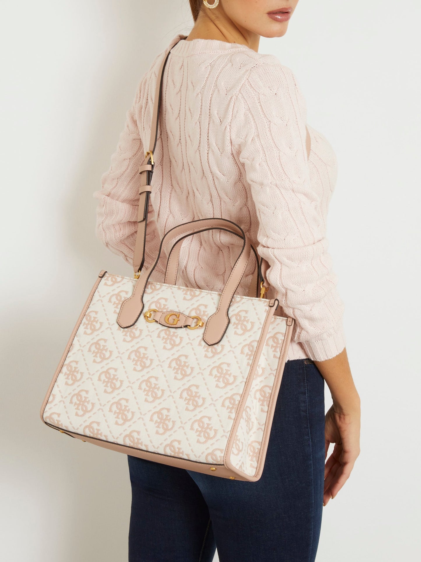 Izzy 4G logo handbag