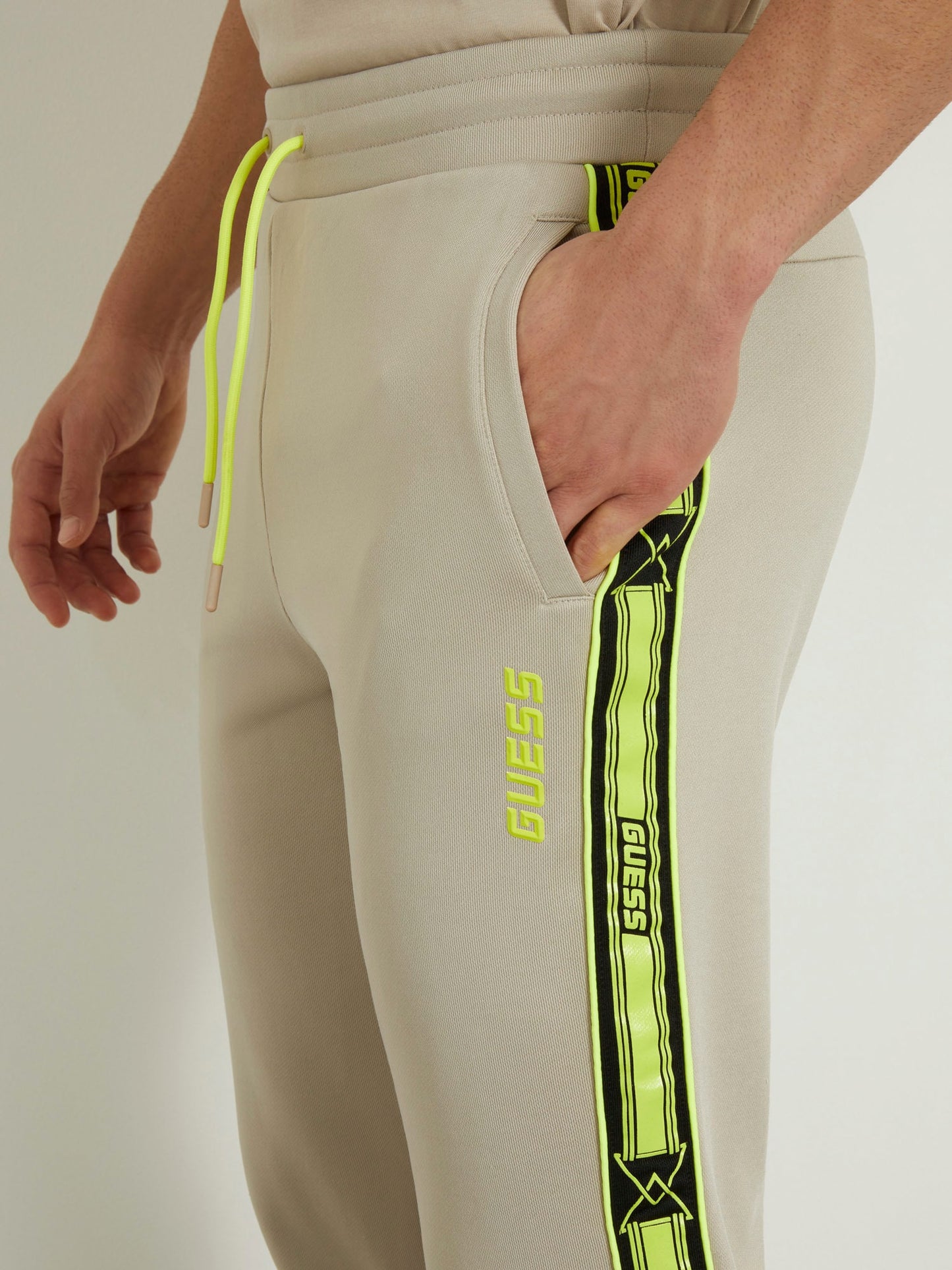 Side band jogger pant