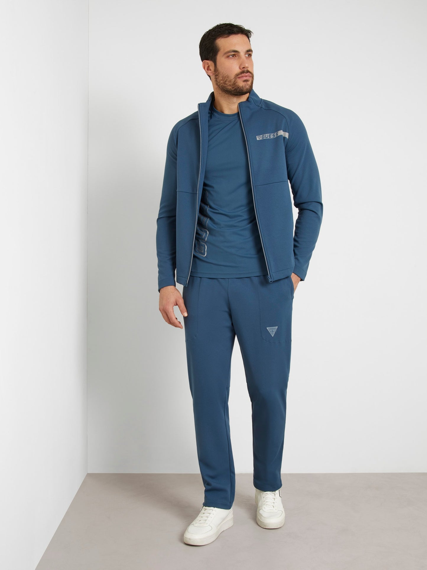 Zip sweatshirt