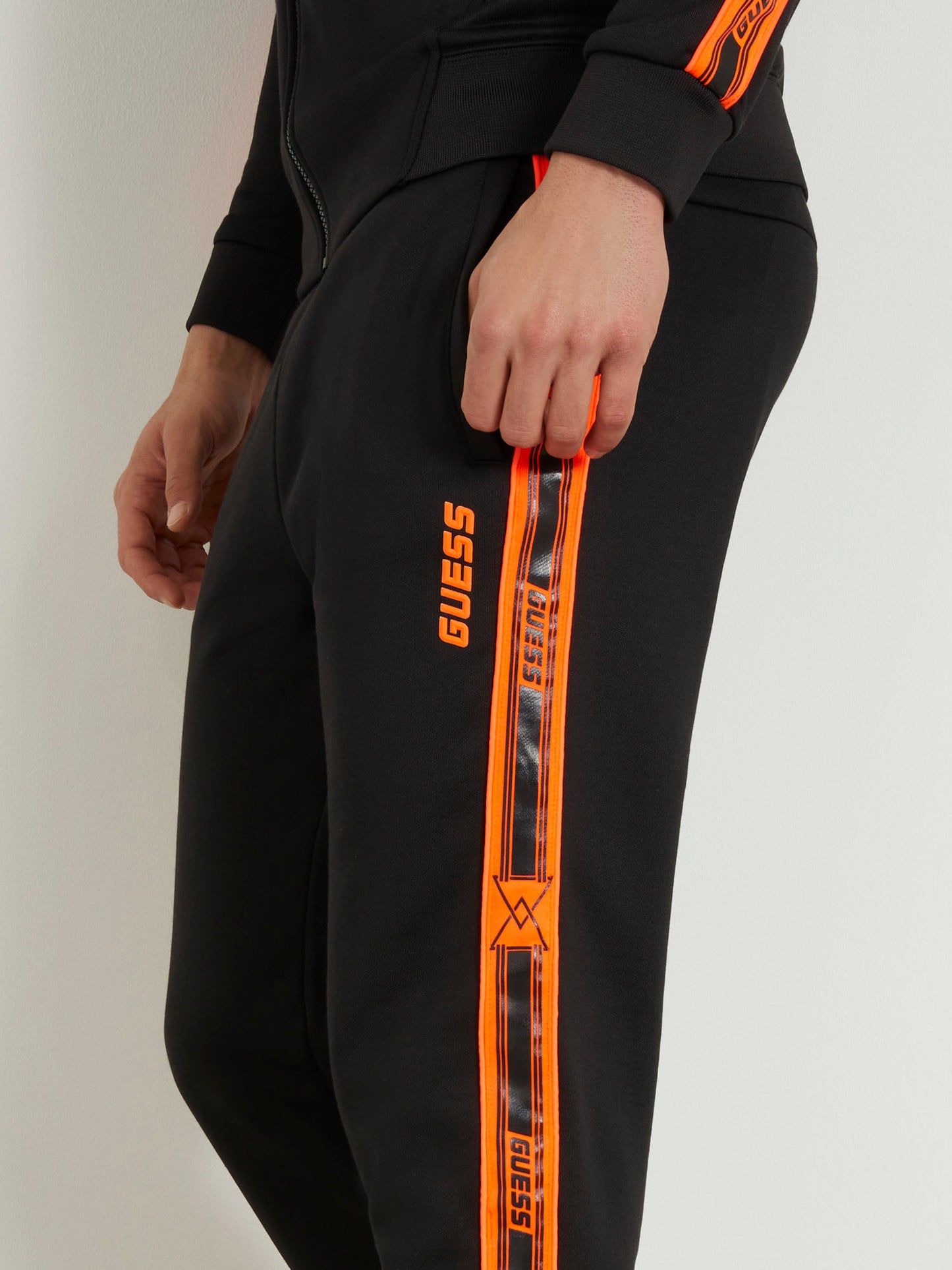 Side band jogger pant