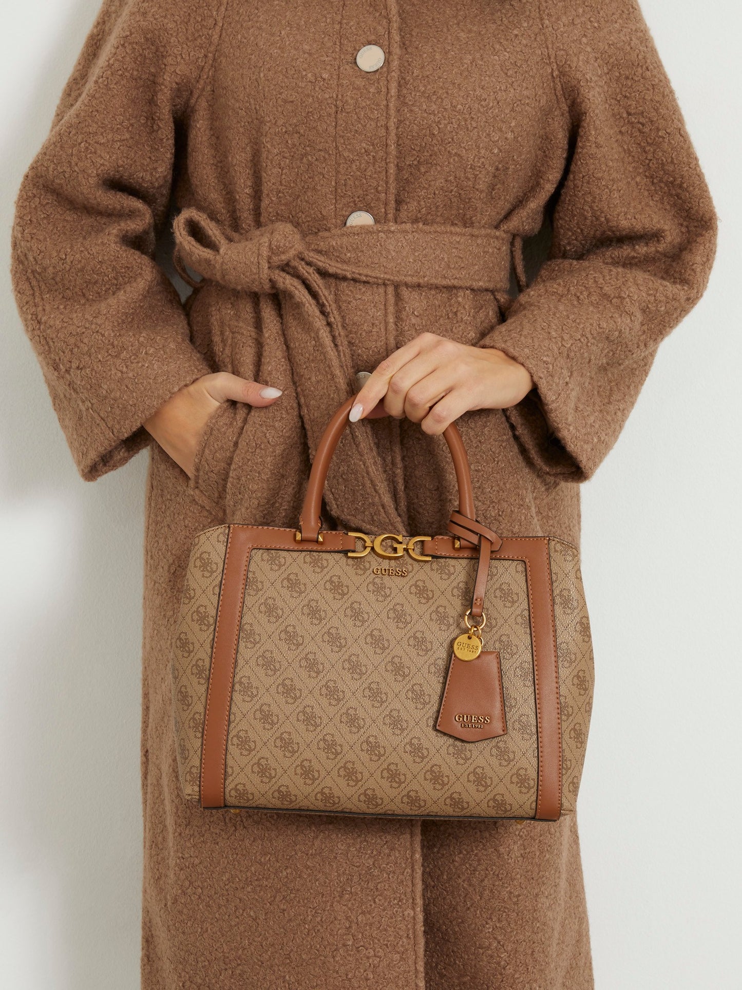 Dagan 4G logo handbag