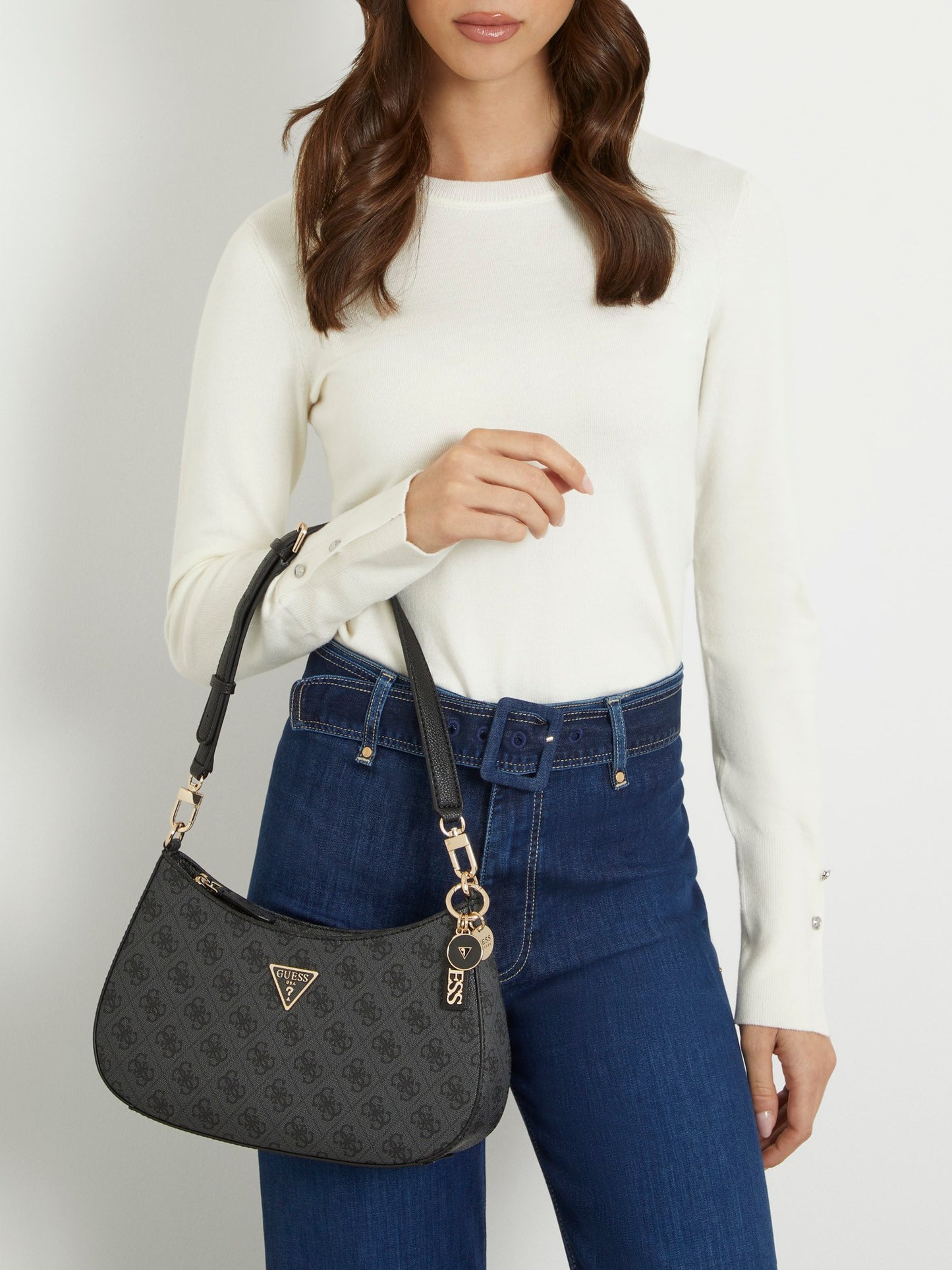 Noelle 4G logo shoulder bag