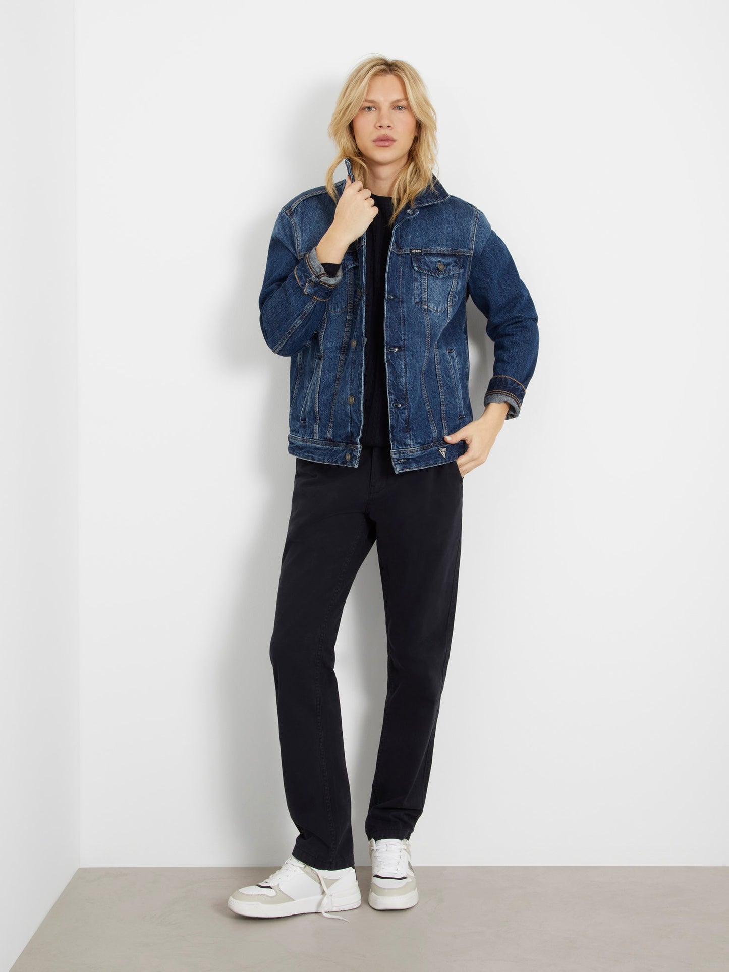 Regular fit denim jacket