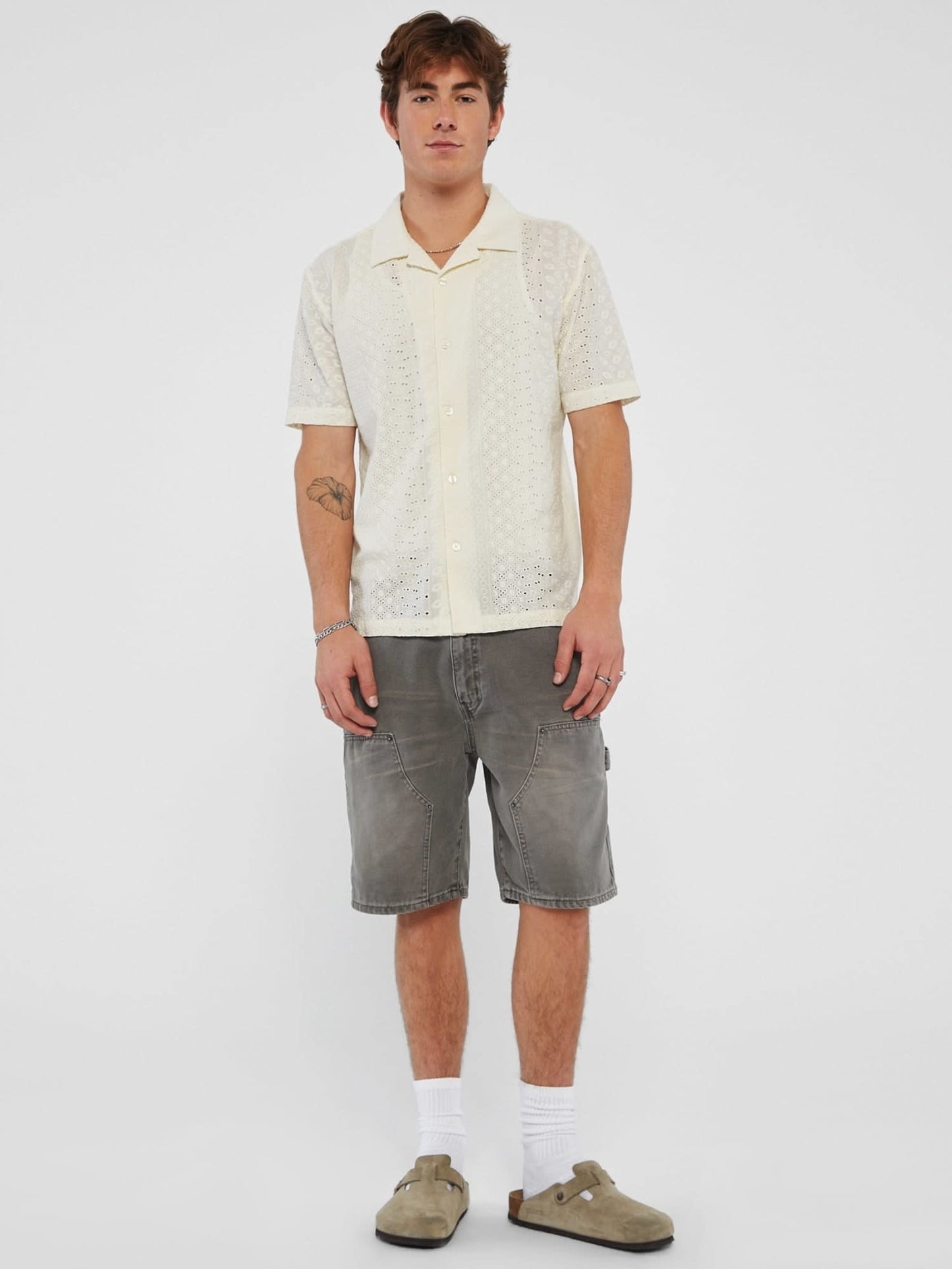 Stained carpenter short
