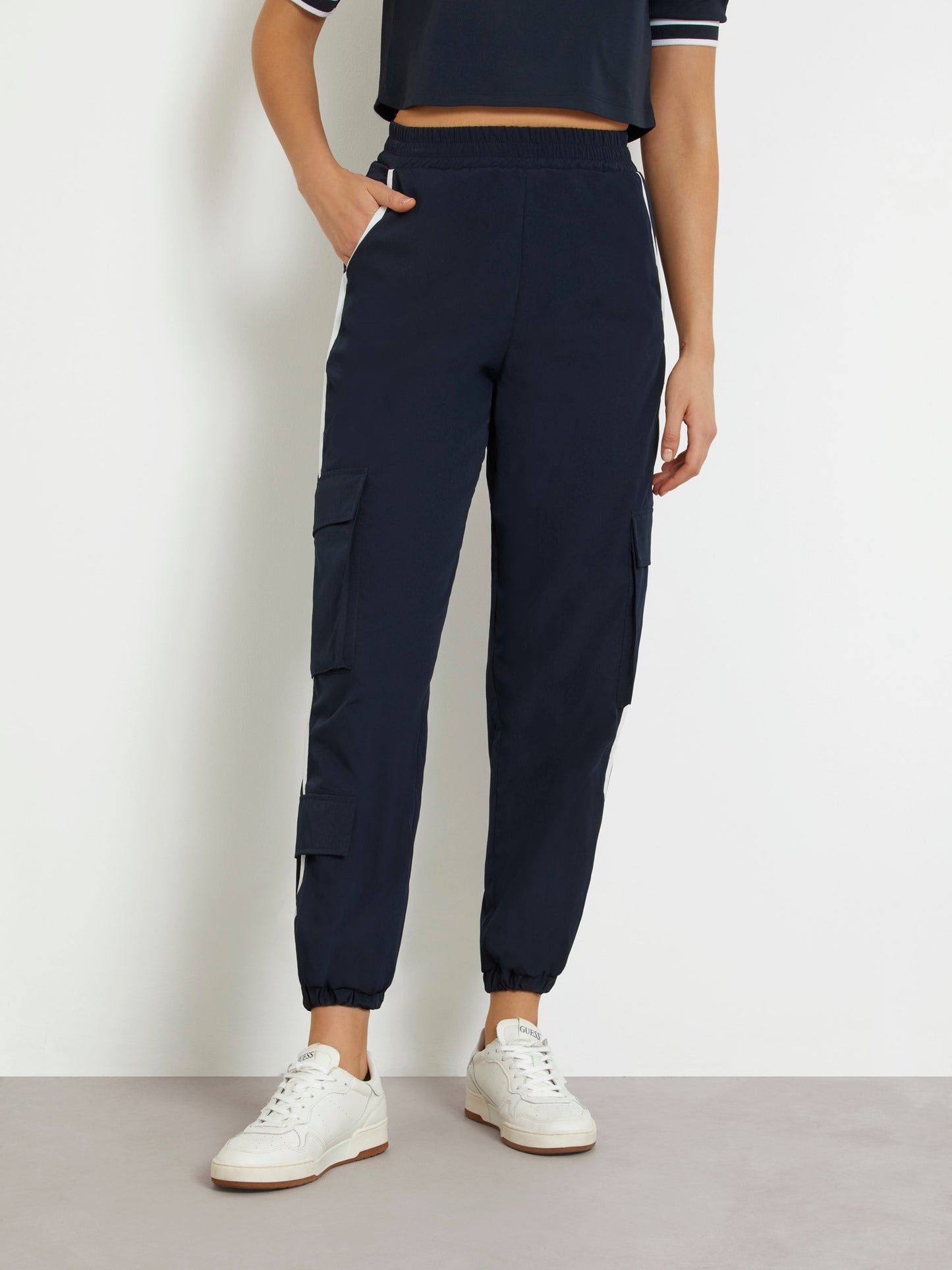 Mid rise cargo pant