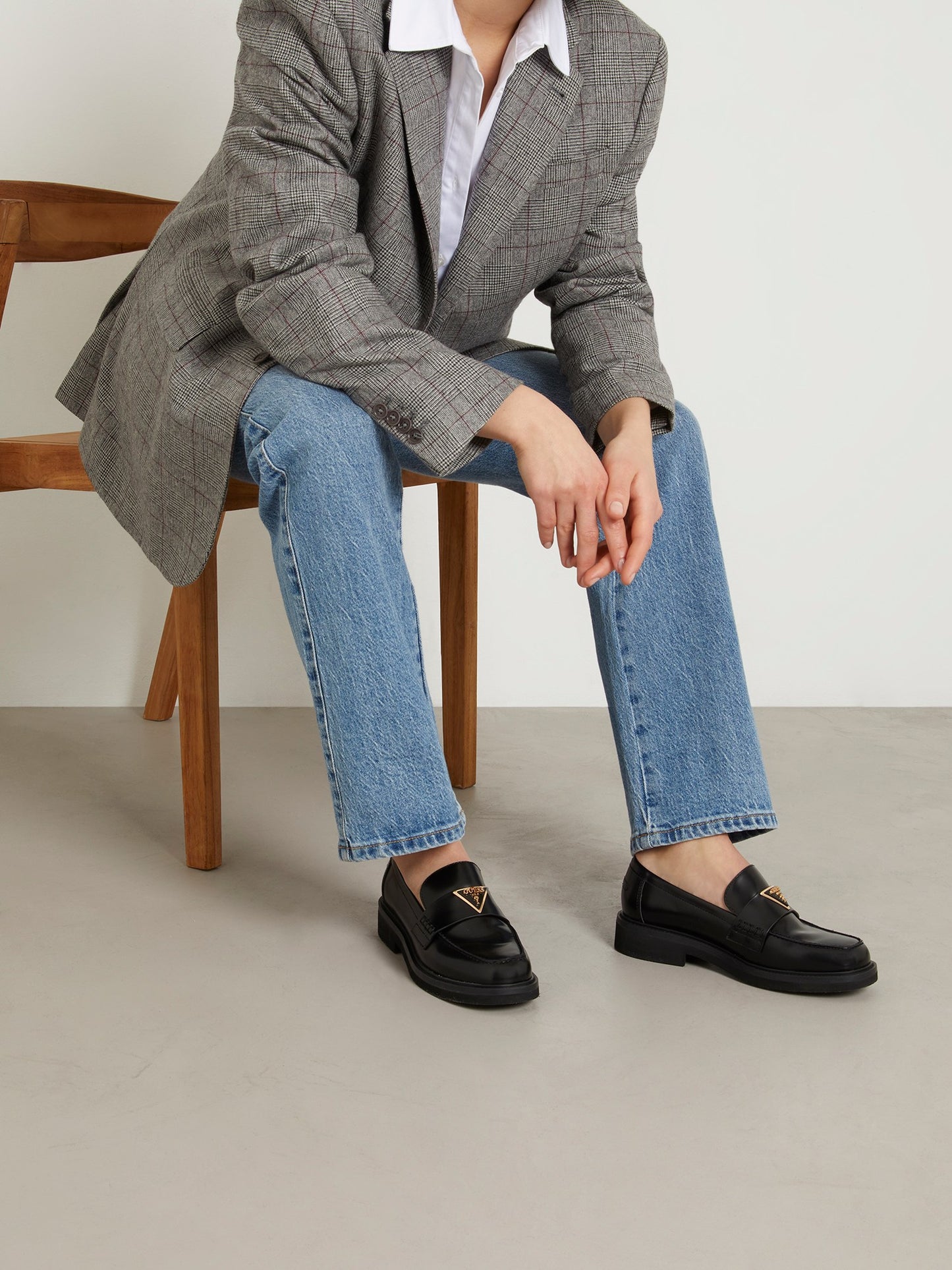 Shatha genuine leather loafers