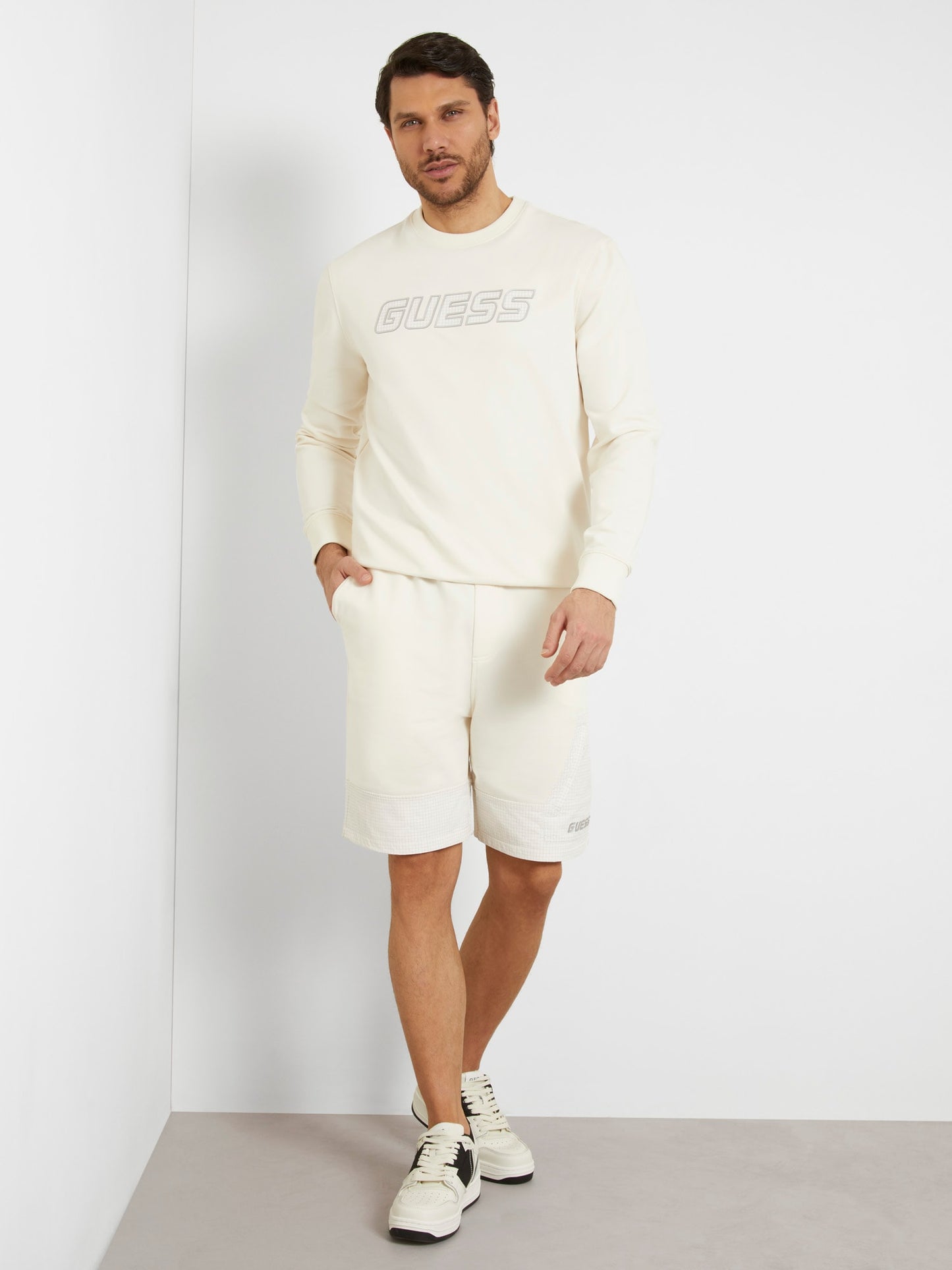 Mid rise shorts