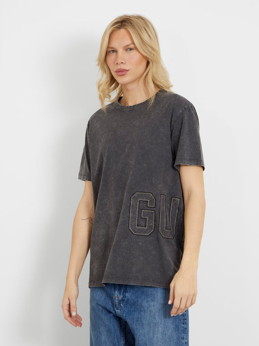 Front logo patch t-shirt