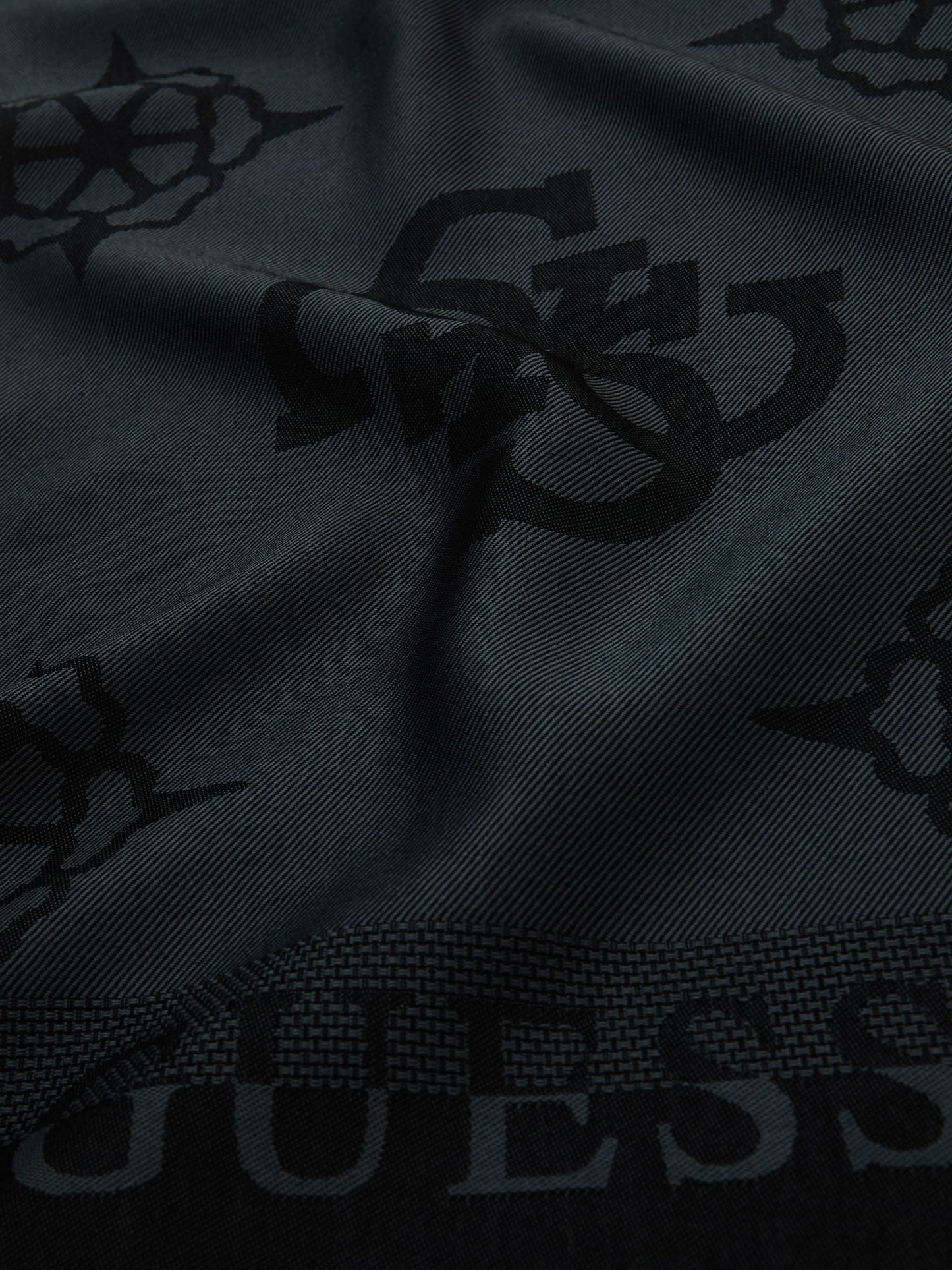 4G peony logo lettering scarf