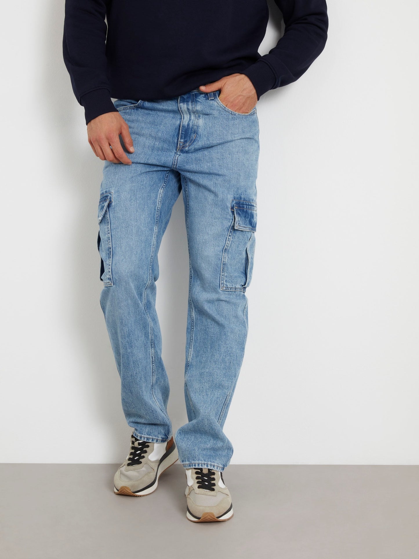 Mid rise cargo denim pant