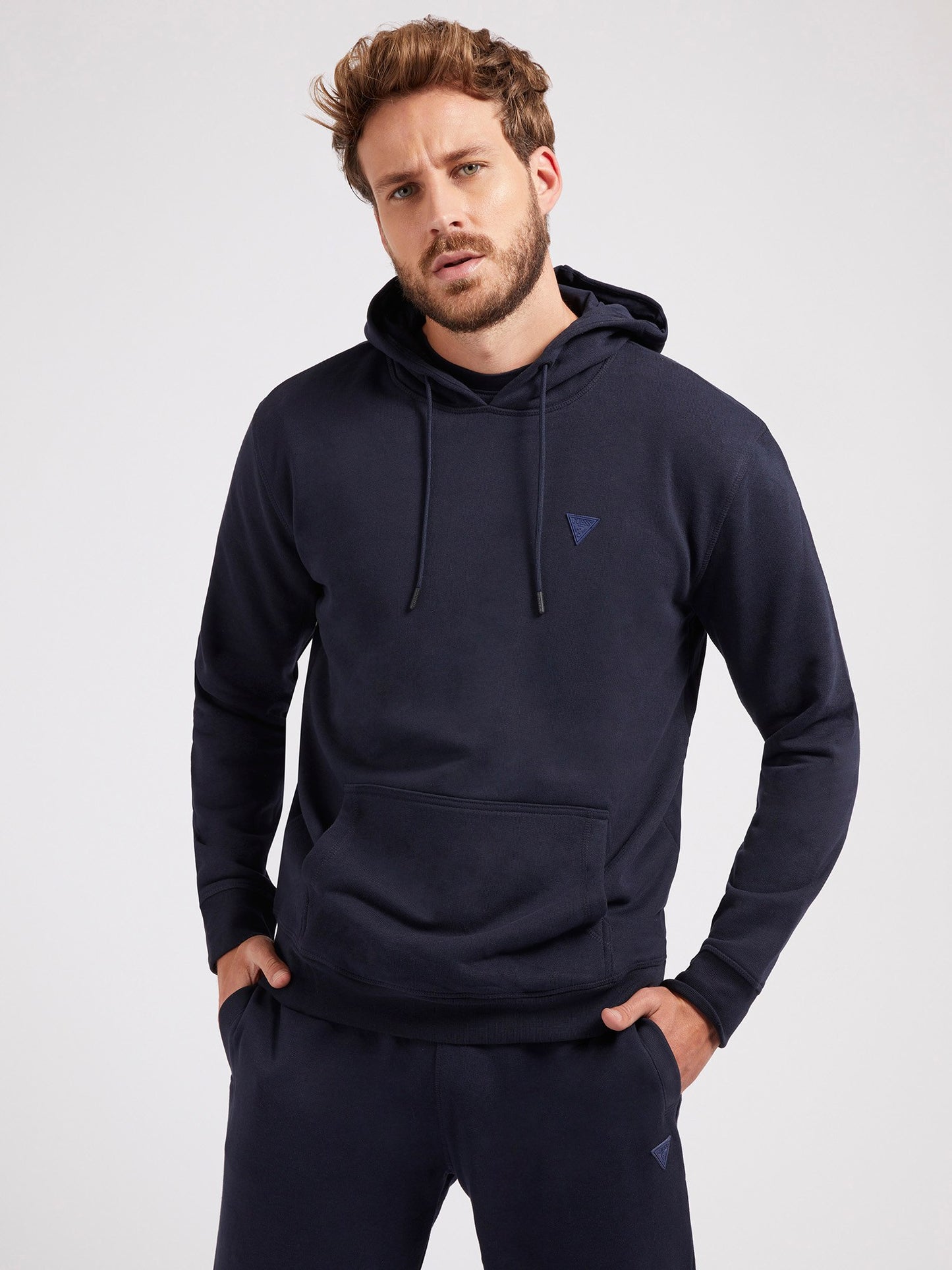 HOODED SWEATSHIRT