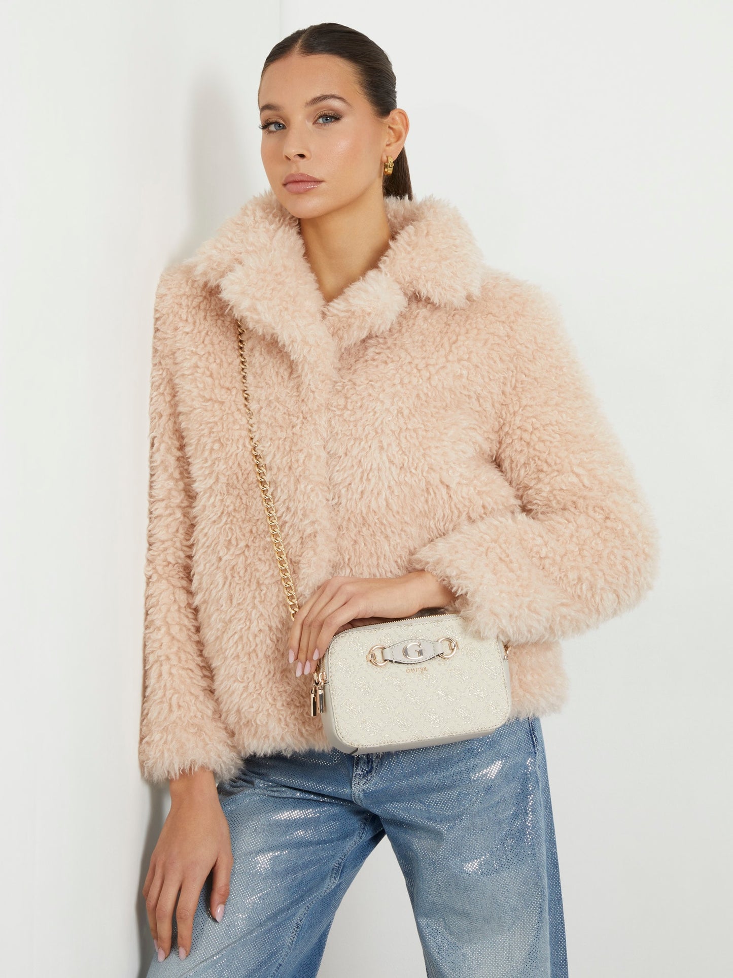 Izzy 4G logo crossbody bag