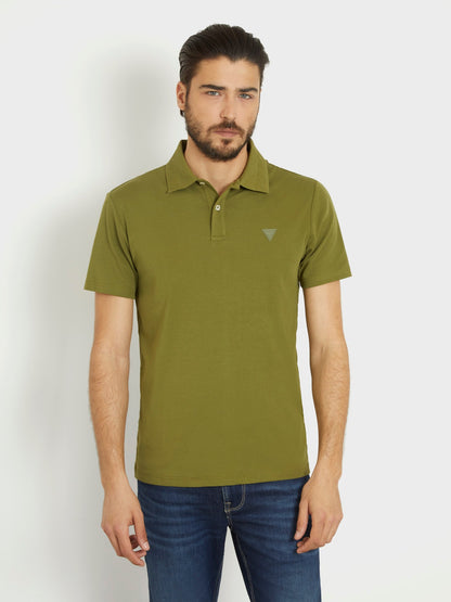 Embossed logo collar polo