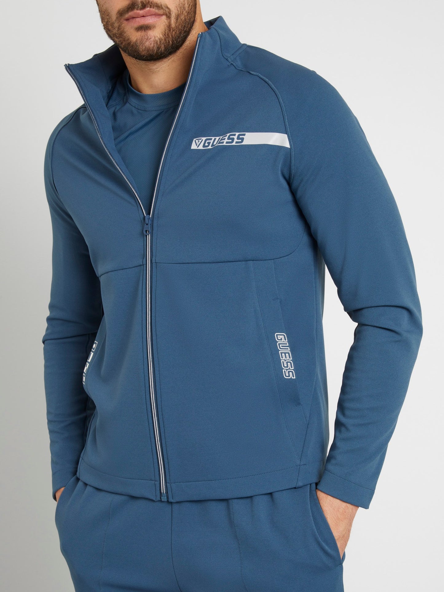 Zip sweatshirt
