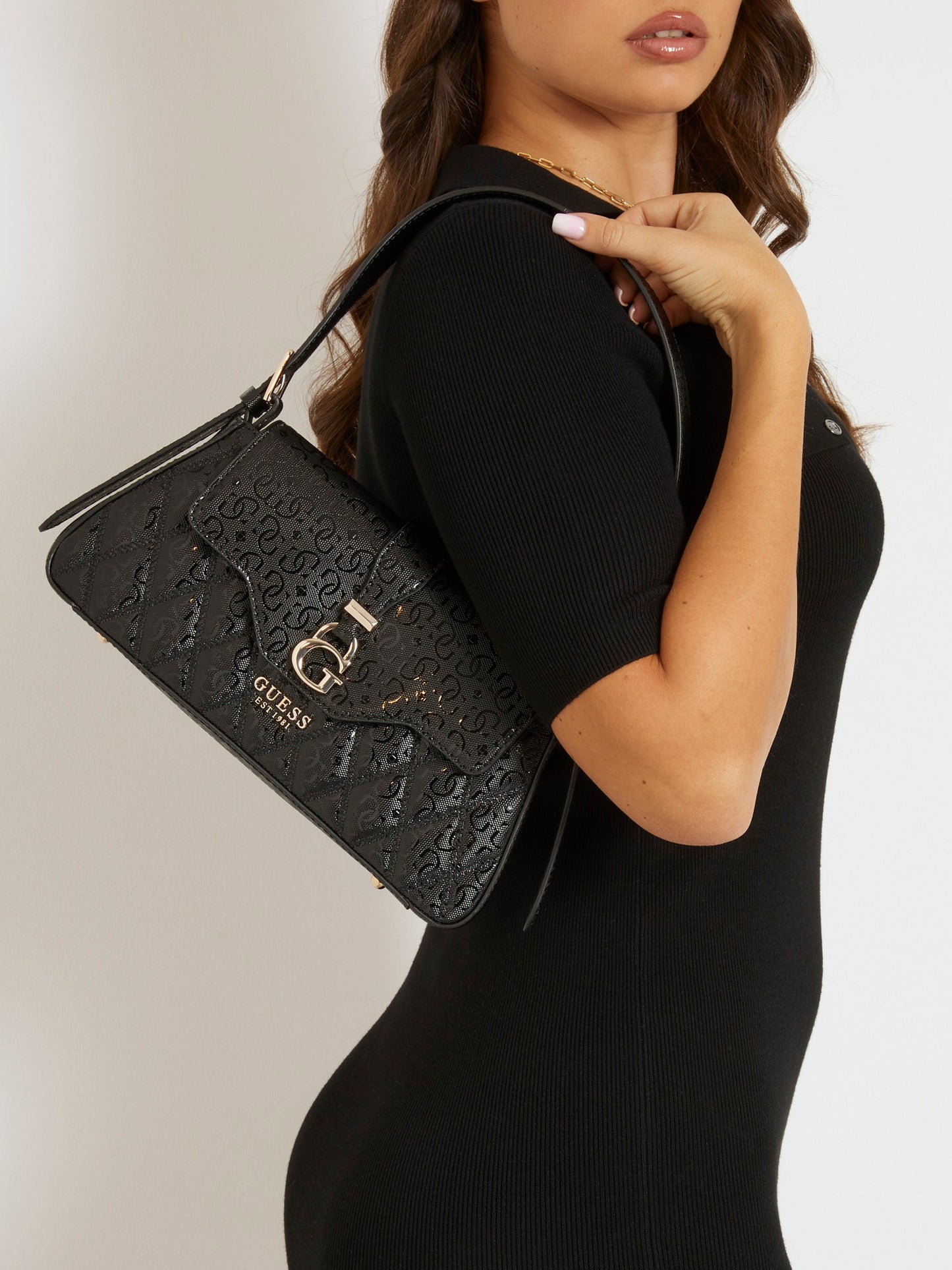 Adi 4G logo shoulder bag