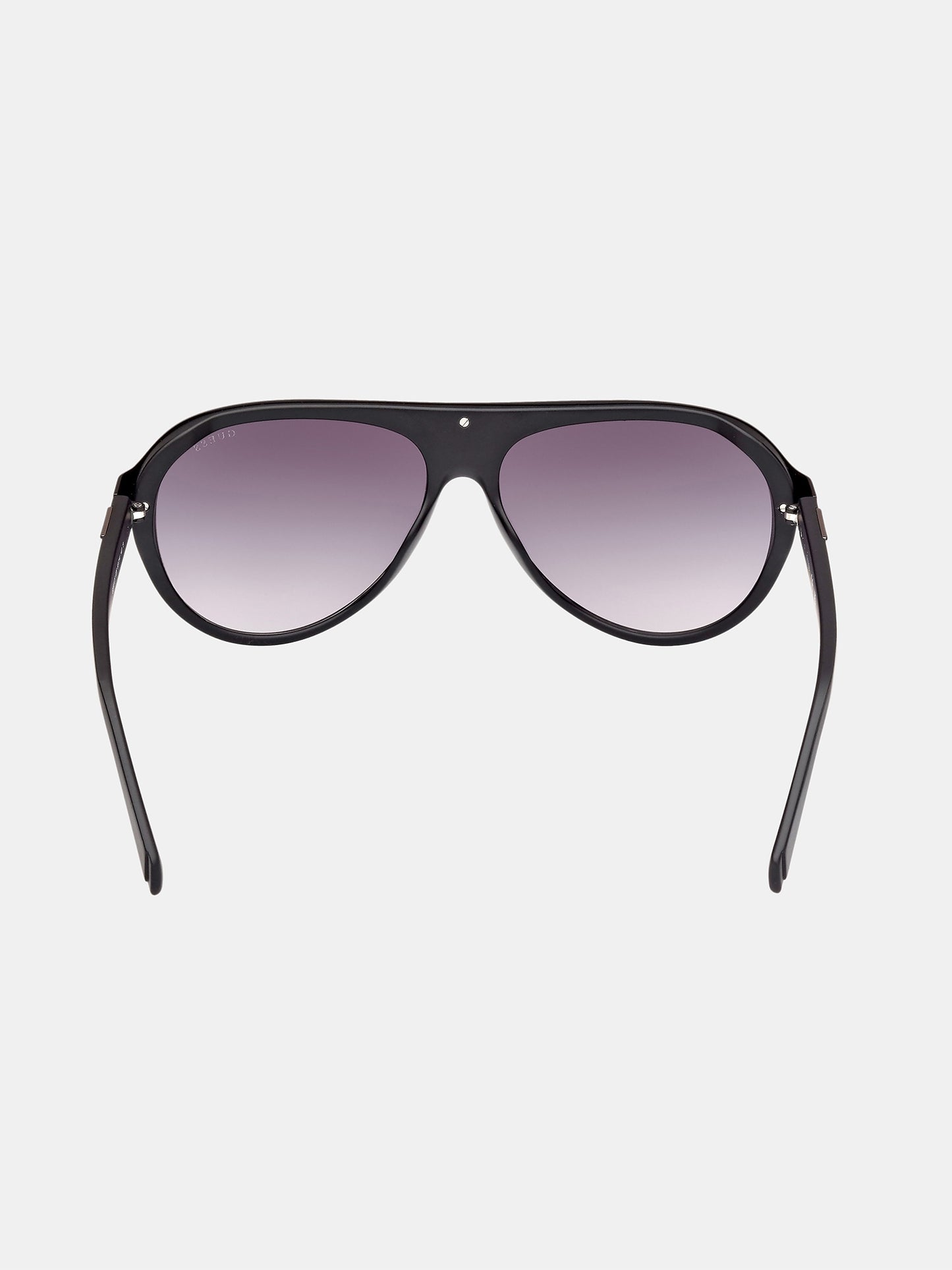 Pilot sunglasses