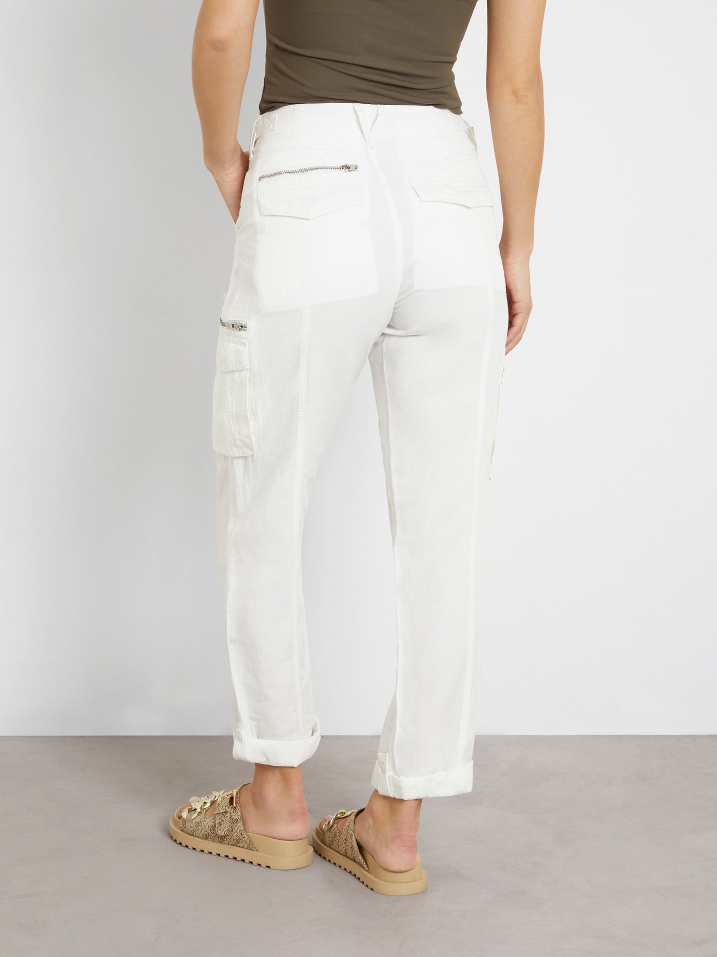 Mid rise cargo pant