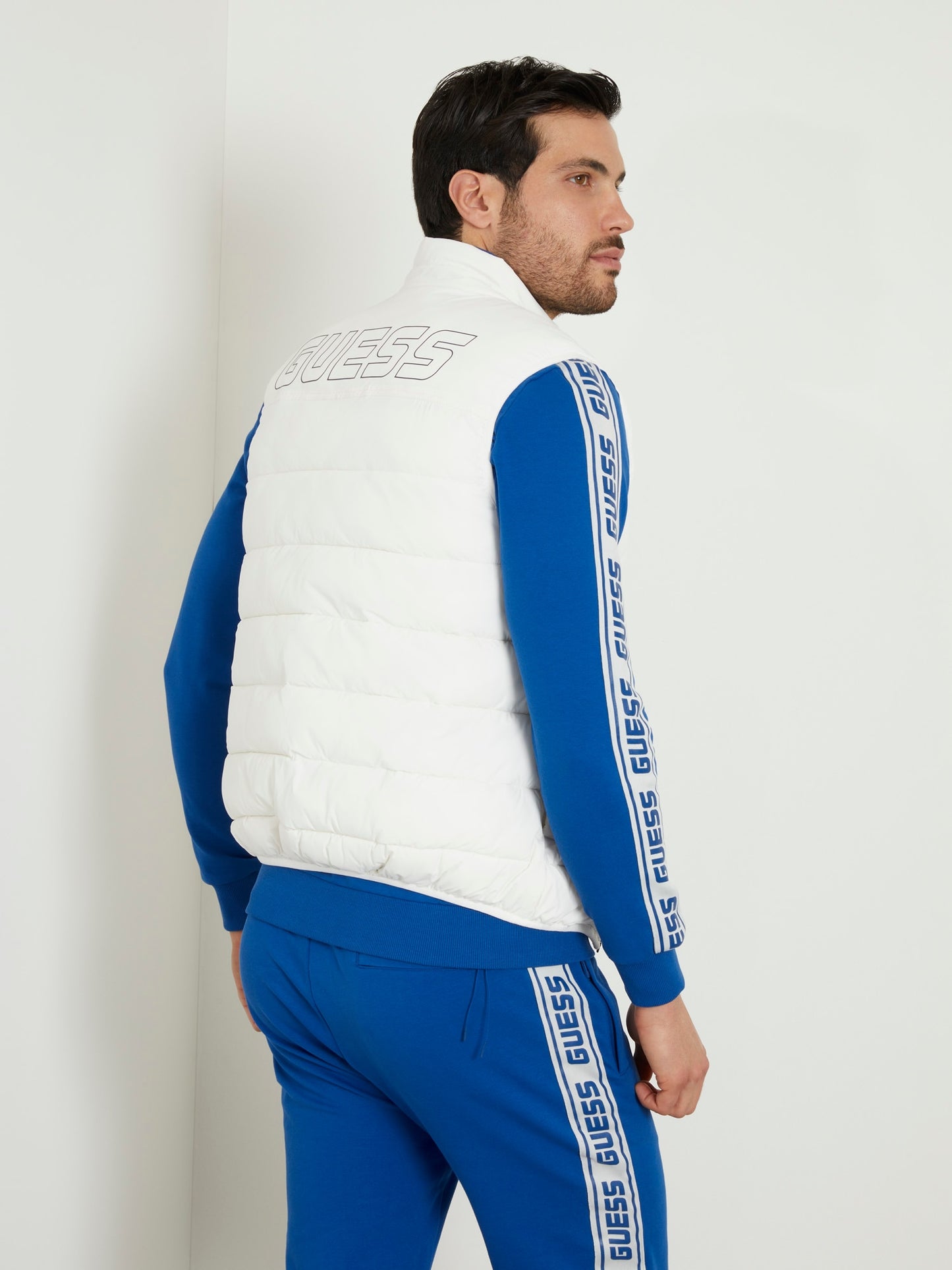 Sleeveless puffer