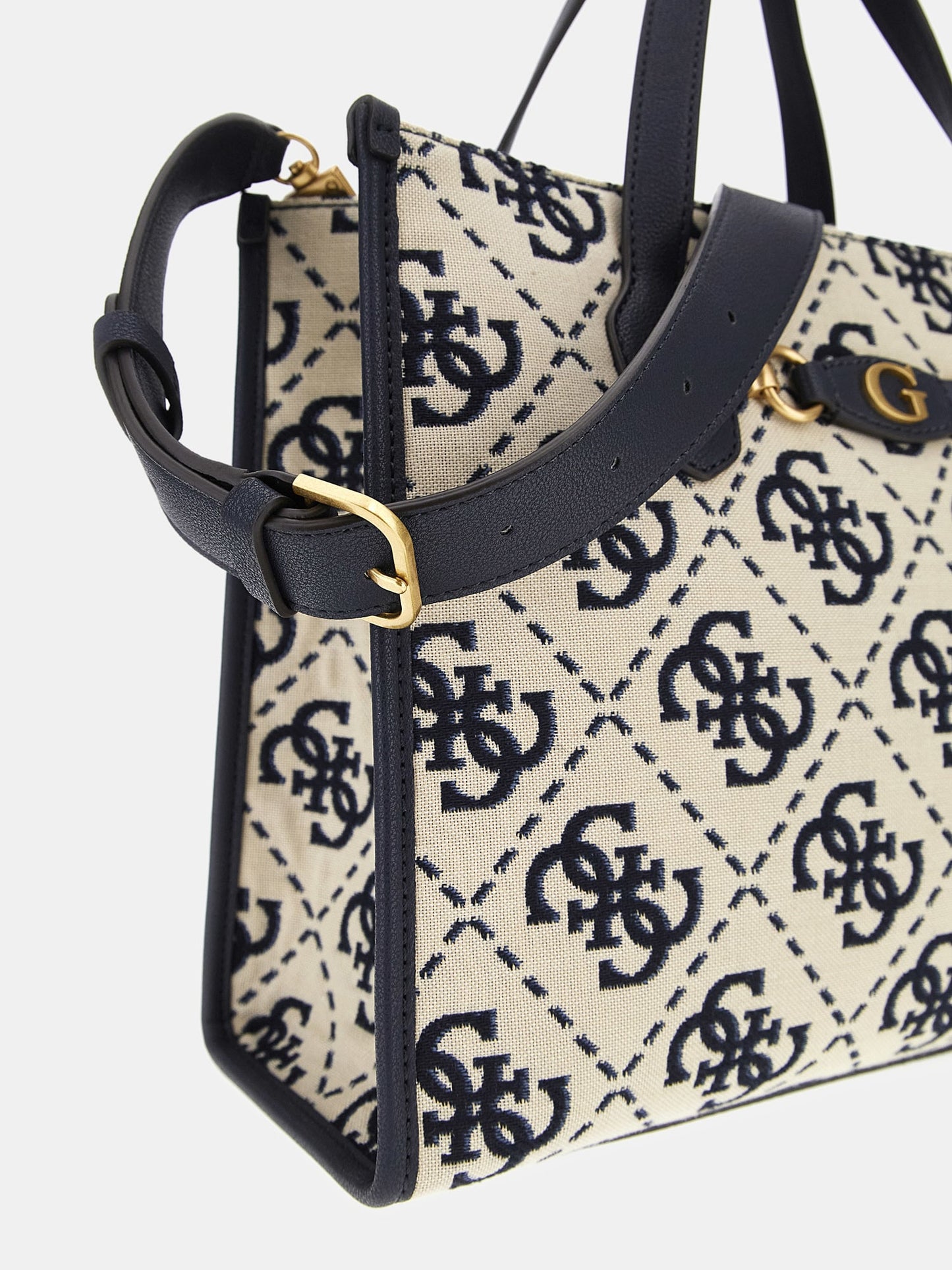 Izzy 4G logo handbag